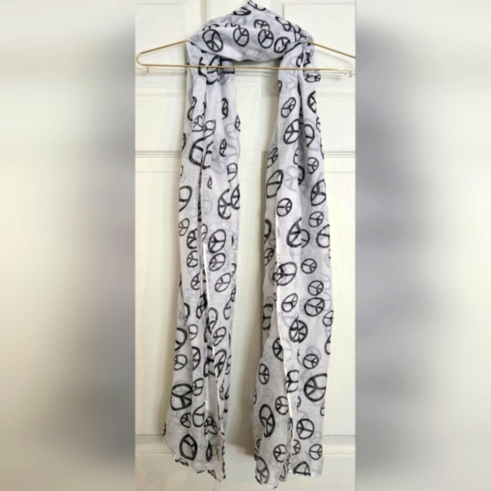 🔮 Rue21 Boho Scarf Shawl With Black Peace Signs